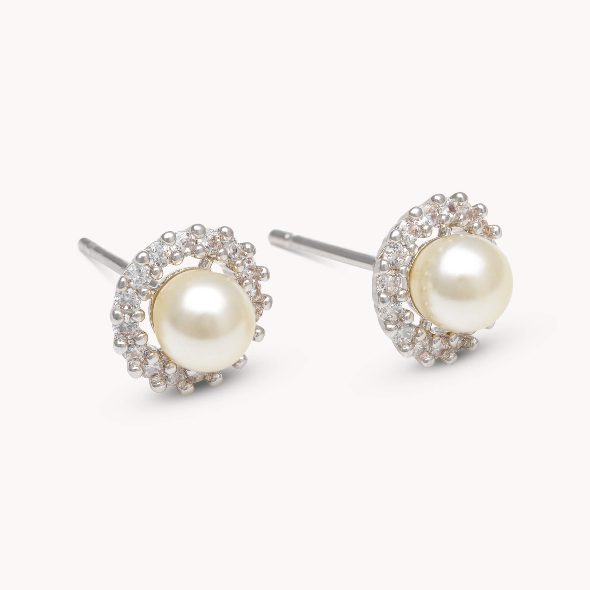 Colette pearl stud earrings – Ivory pearl