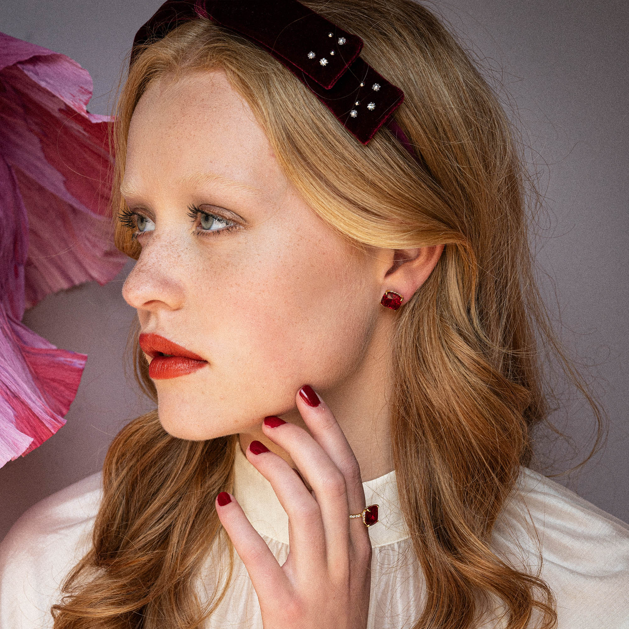 Desiree studs – Garnet