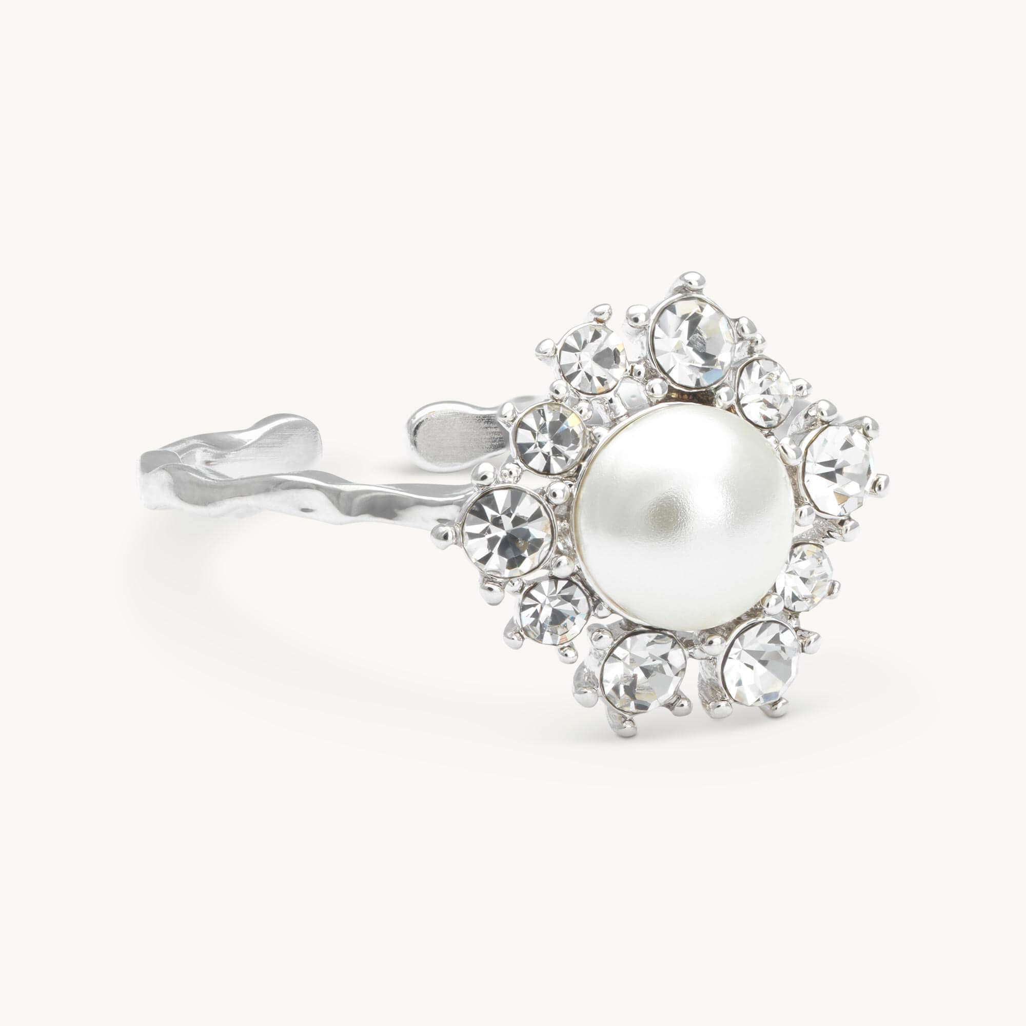 New Emily pearl ring – Ivory