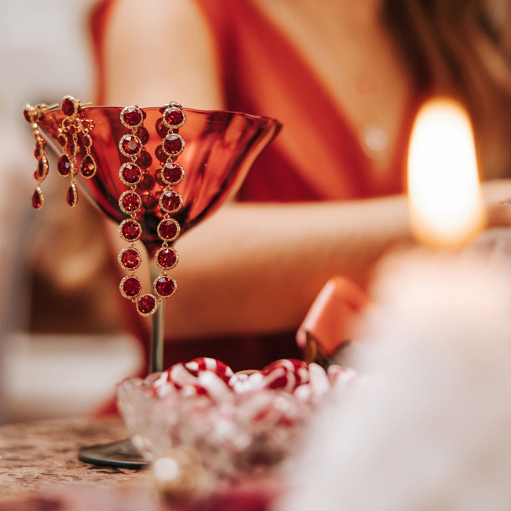 Victoria necklace – Scarlet red