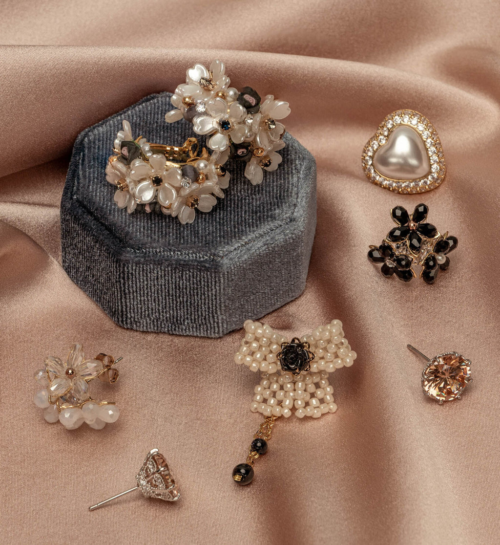 Anastasia earrings – Creme / nightfall